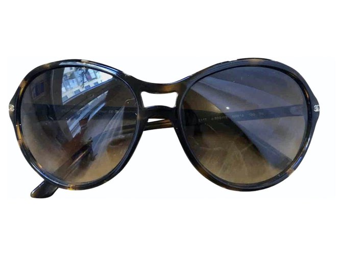 Chanel Des lunettes de soleil Plastique Marron  ref.257988