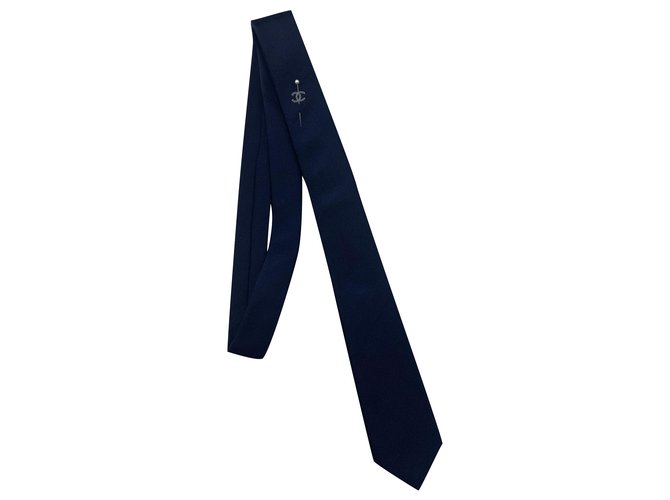 Chanel Krawatten Marineblau Seide  ref.258251