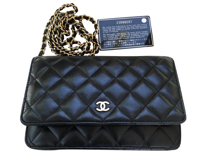 Chanel Wallet on chain Black and gold