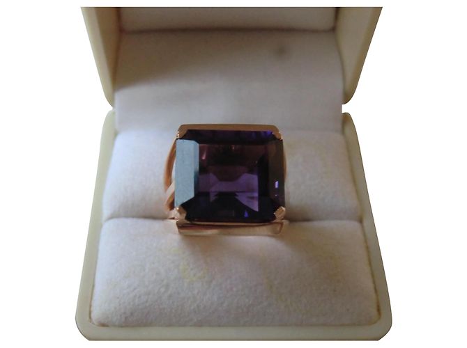 Autre Marque Anello personalizzato in oro rosa e ametista Porpora
