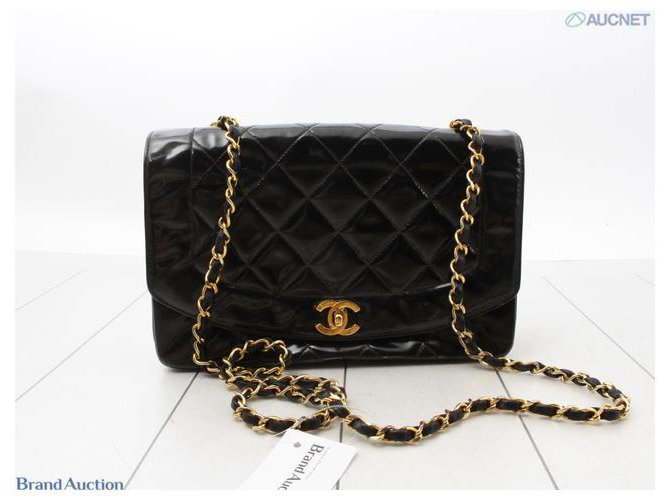 Chanel Diana Black Patent leather  ref.245951