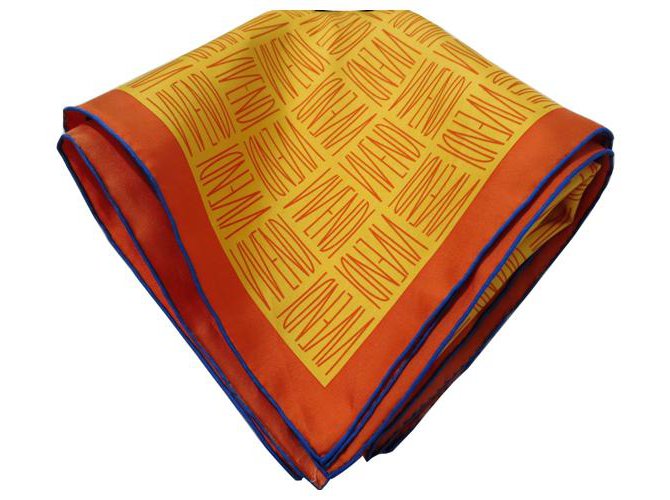 Hermès : Rare foulard spécialement imprimé pour Vivendi Soie Orange  ref.258856