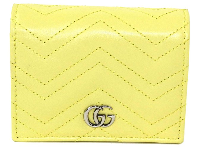 Portafoglio Gucci GG Marmont in pelle gialla con catena Giallo Vitello simile a un vitello  ref.259801