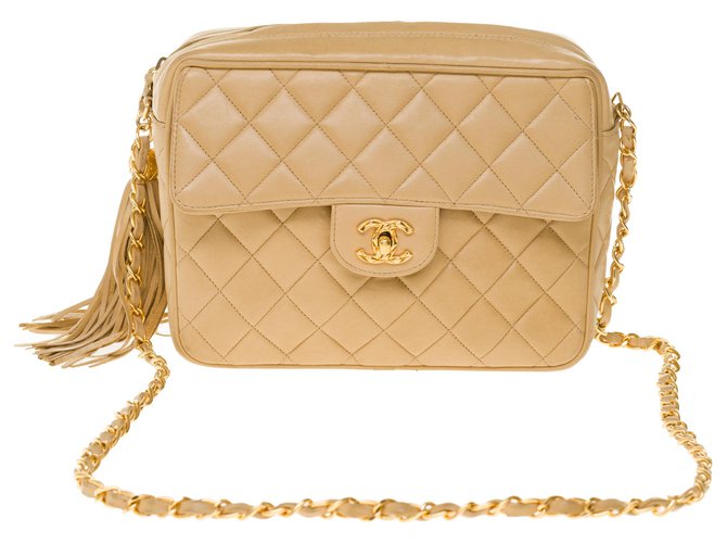 Splendid Chanel Camera front pocket handbag in beige quilted leather,  garniture en métal doré ref.259851 - Joli Closet