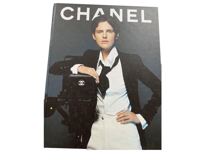 Libro Colección Primavera-Verano Chanel 1987  ref.259930