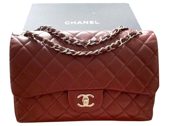 Chanel red Caviar Jumbo Timeless classic flap bag Dark red Leather  ref.259962 - Joli Closet