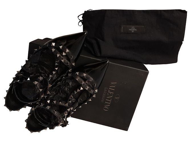Bailarinas Valentino Rockstud de charol negro