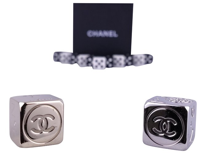 Pair of Chanel dice Silvery Golden Metal  ref.260357