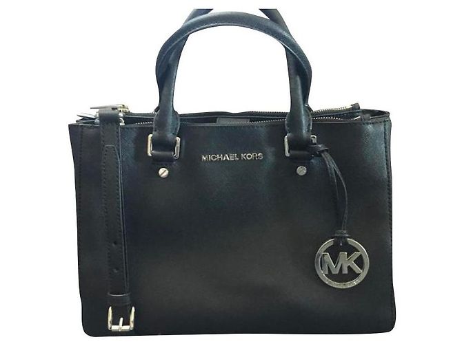 Michael Kors Sutton Medium Borsa in pelle Saffiano nera Nero