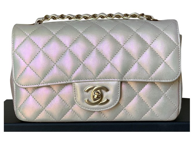 Timeless Chanel Classic Quilted Mini Lambskin Single Flap Iridescent Ivory Metallic Leather  ref.260523