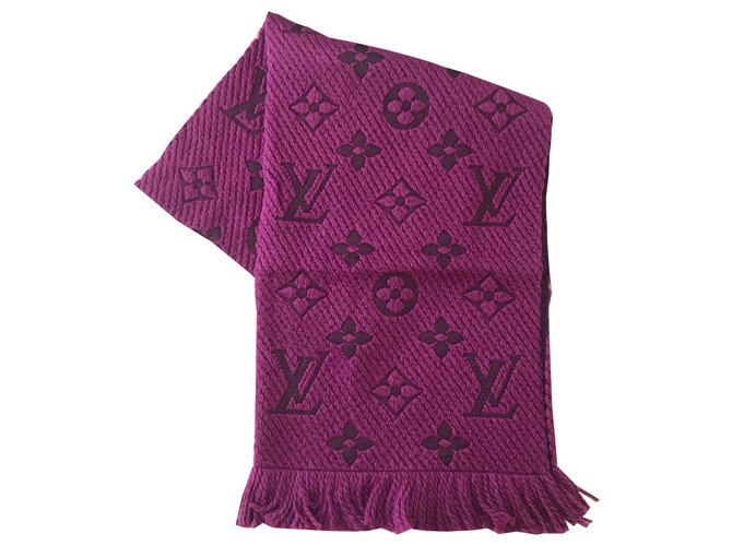 Foulard Louis Vuitton Logomania violet Soie Laine Prune  ref.260791