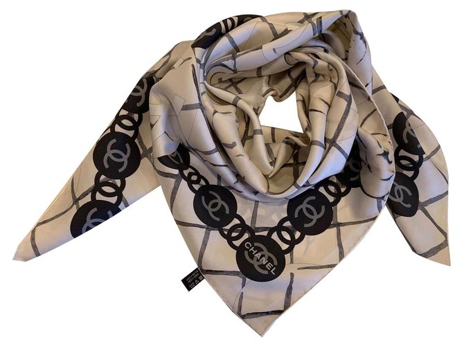 foulard Chanel Soie Blanc cassé  ref.261467