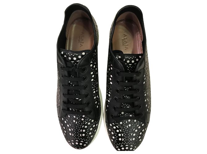 Alaïa Sneaker aus Leder schwarz weiß
