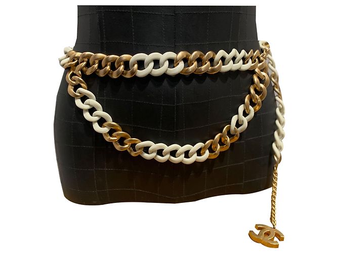 Cinto Chanel Maxi Elos Branco e Dourado