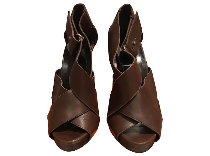 Sandali Hermès Spartan in pelle marrone scuro