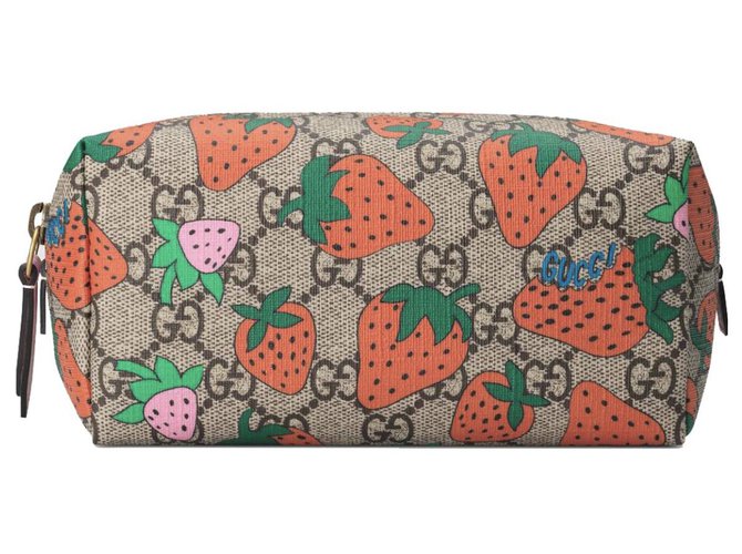 Gucci Gucci Strawberry cosmetic case 