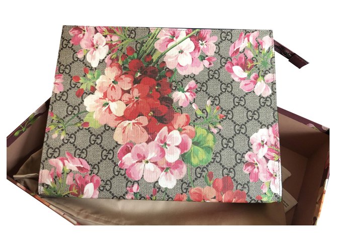 Gucci GG Blooms large cosmetic case