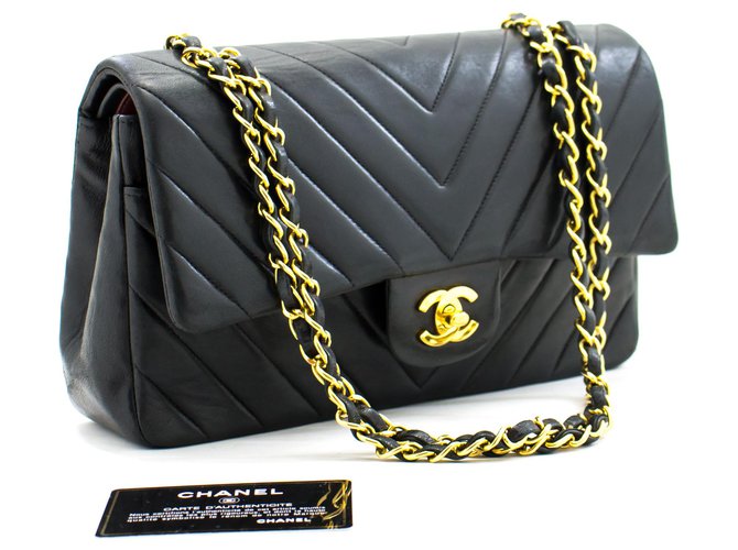 Chanel 2.55 V-Stitch lined Flap Chain Shoulder Bag Black Lambskin Leather  ref.263502 - Joli Closet