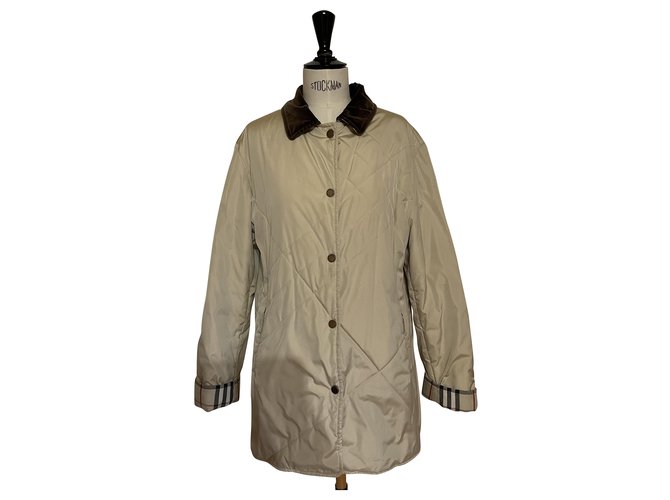 Burberry Vintage campaign jacket Beige Polyester  ref.263525