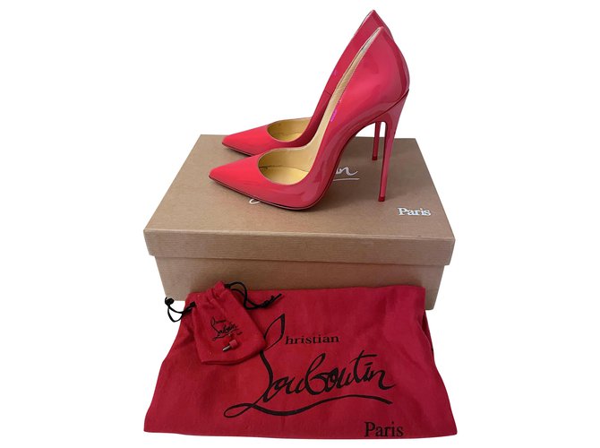 Christian Louboutin pump model So Kate Pink Patent leather  ref.263551