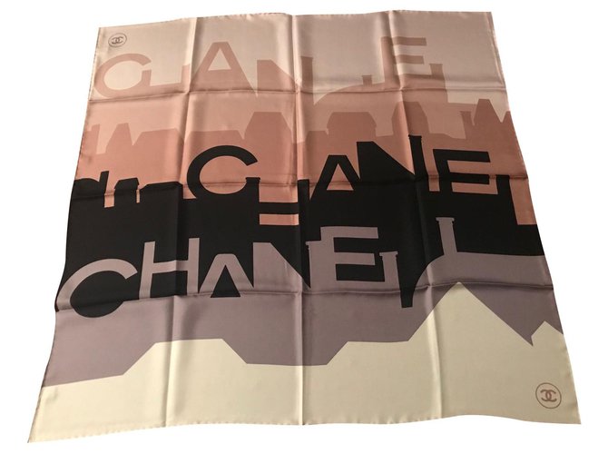 Cachecol Chanel Multicor Seda  ref.263850
