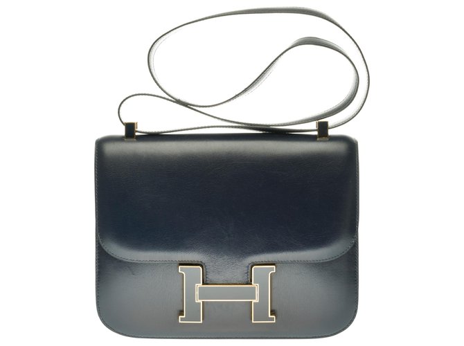 Edizione limitata / Splendida borsa Hermès Constance 23 in pelle scatola blu, smalto blu marino e fibbia placcata oro Blu navy  ref.263957