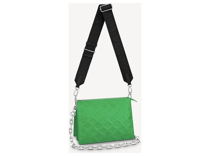Louis Vuitton LV Coussin PM green new Leather ref.264174 - Joli Closet