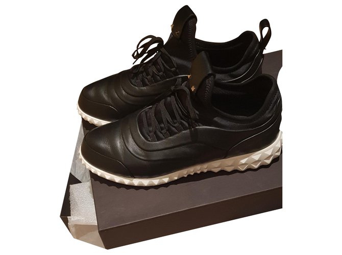 Valentino Garavani Sneakers Black Leather  ref.264479