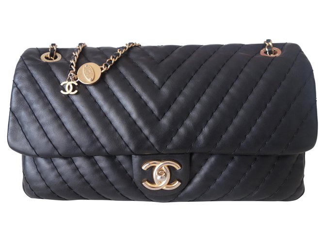 Chanel Classic Chevron Gm Bag Black Leather  ref.264489