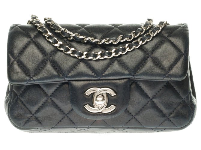 Timeless Chanel Rare Extra Mini rectangle in midnight blue quilted leather, Garniture en métal argenté Navy blue  ref.264758