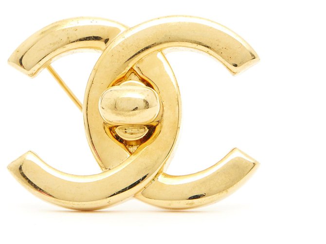 Chanel GOLDEN CC LOCKER M Dourado Metal  ref.264788