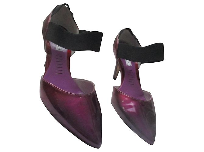 Vic Matié Pumps Pflaume Lackleder 37