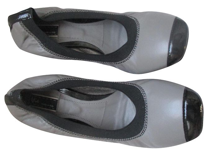 Bailarinas Vic Matié de piel gris