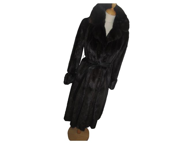 Autre Marque Coats, Outerwear Dark brown Fur  ref.265887