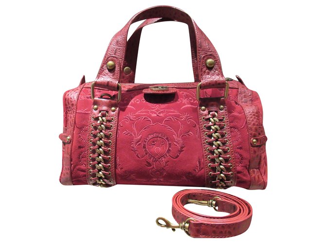 Roberto Cavalli Handbags Serpent Black Python Snake Sphere Clutch | Black  evening handbag, Snake bag, Python handbags