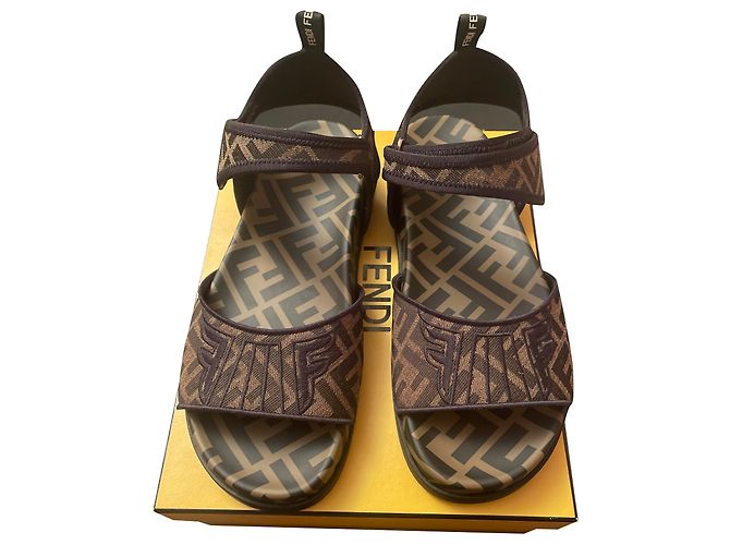 Sandali Fendi Marroni Logo F Marrone