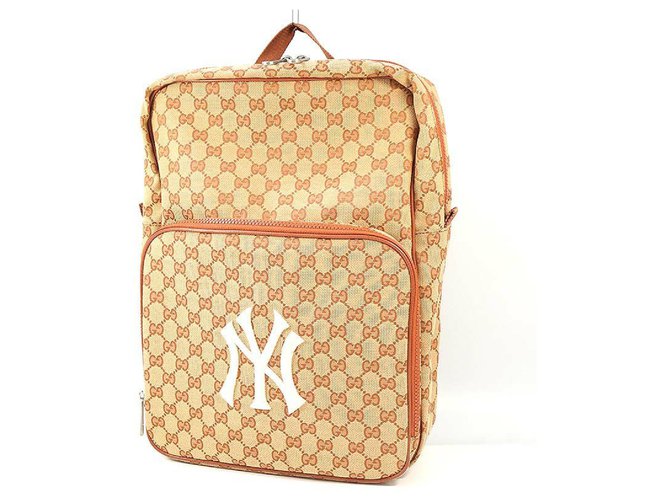 Gucci GG Supreme New York Yankees Logo Backpack