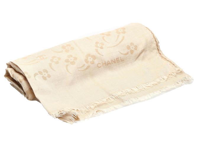 Chanel bufanda de seda estampada marrón Castaño Beige Paño  ref.266759