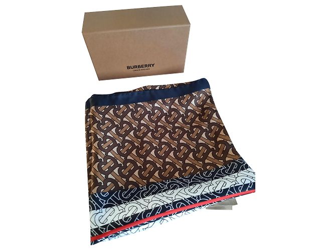 Burberry Seidenschal Quadrat Braun
