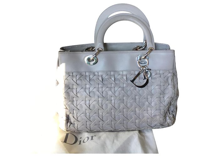 Lady Dior Bolso Dior Avenue de cuero gris perla