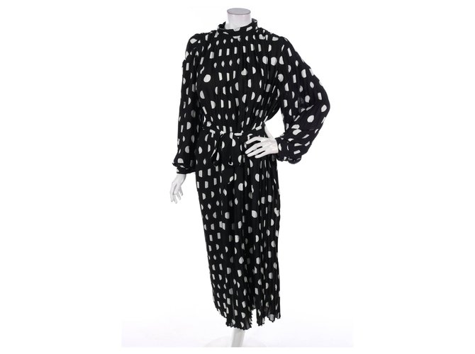 Autre Marque Dresses Black White Polyester  ref.268220