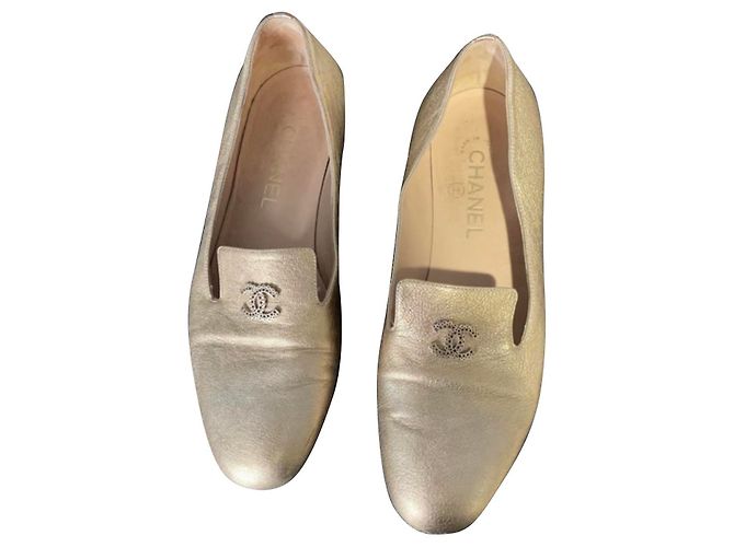 Mocasín Chanel Dorado
