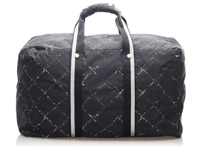 Chanel Black Old Travel Line Nylon Travel Bag White Cloth  ref.268299