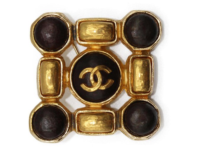 Chanel brown sphere with gold square brooch Golden Gold-plated ref