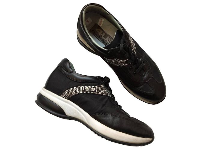 Cesare Paciotti Sneaker aus Leder Schwarz
