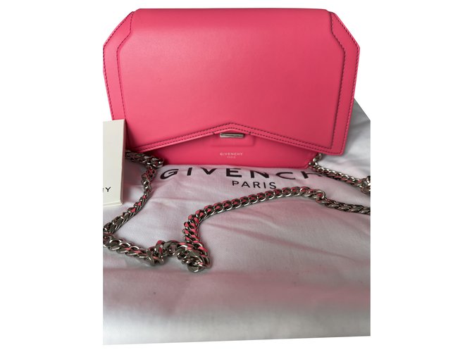 Givenchy Bow cut Pink Leather  ref.268676