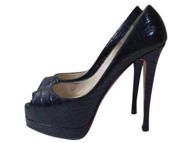CHRISTIAN LOUBOUTIN Black Crocodile Pumps Heels Shoes Sz.38,5 Exotic leather  ref.268813
