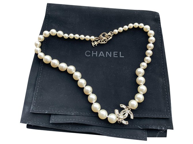 Chanel Colliers Perle Blanc  ref.269133