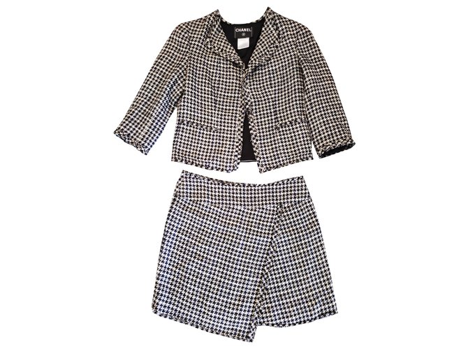Chanel Skirt suit Black White Silk Wool Linen  ref.269686