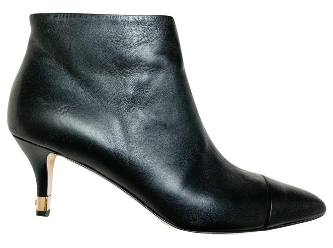 Classic Chanel black ankle boots Leather  ref.270005